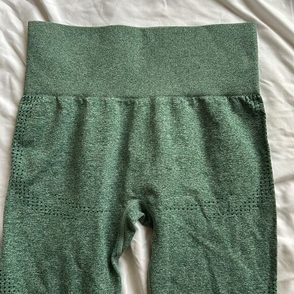 Workout sports bra and matching leggings. Small, Green, NWOT - Picture 8 of 8